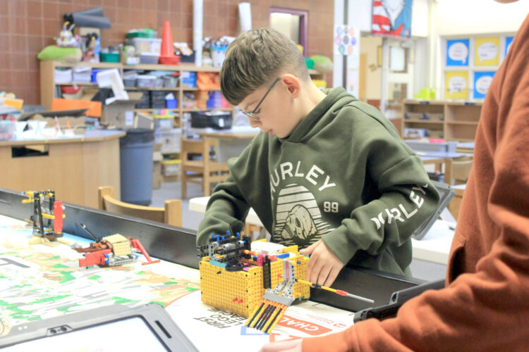 Building Leaders: Claysburg-Kimmel Elementary students prep for LEGO competition
